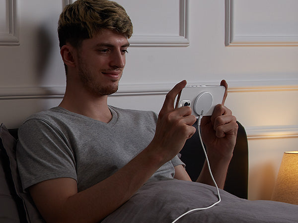 ESR Magsafe Şarj Aleti 15W