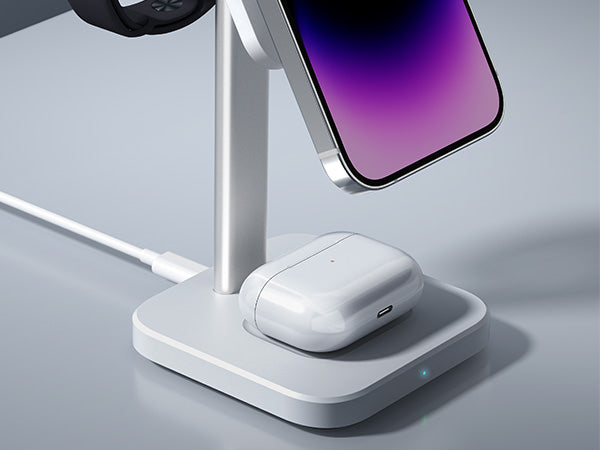ESR 3 in1 17.5 Watt Hızlı Şarj Standı (Apple Watch ve AirPods) – Beyaz